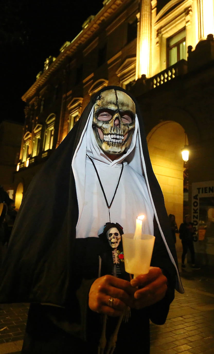 Fotos: Lloros y llamas en el Entierro de la Sardina en Donostia