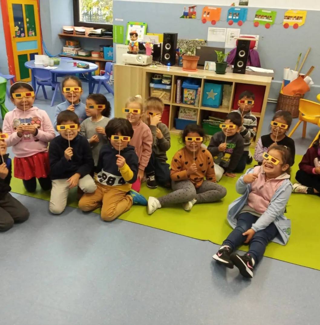 Los más pequeños aprenden jugando.