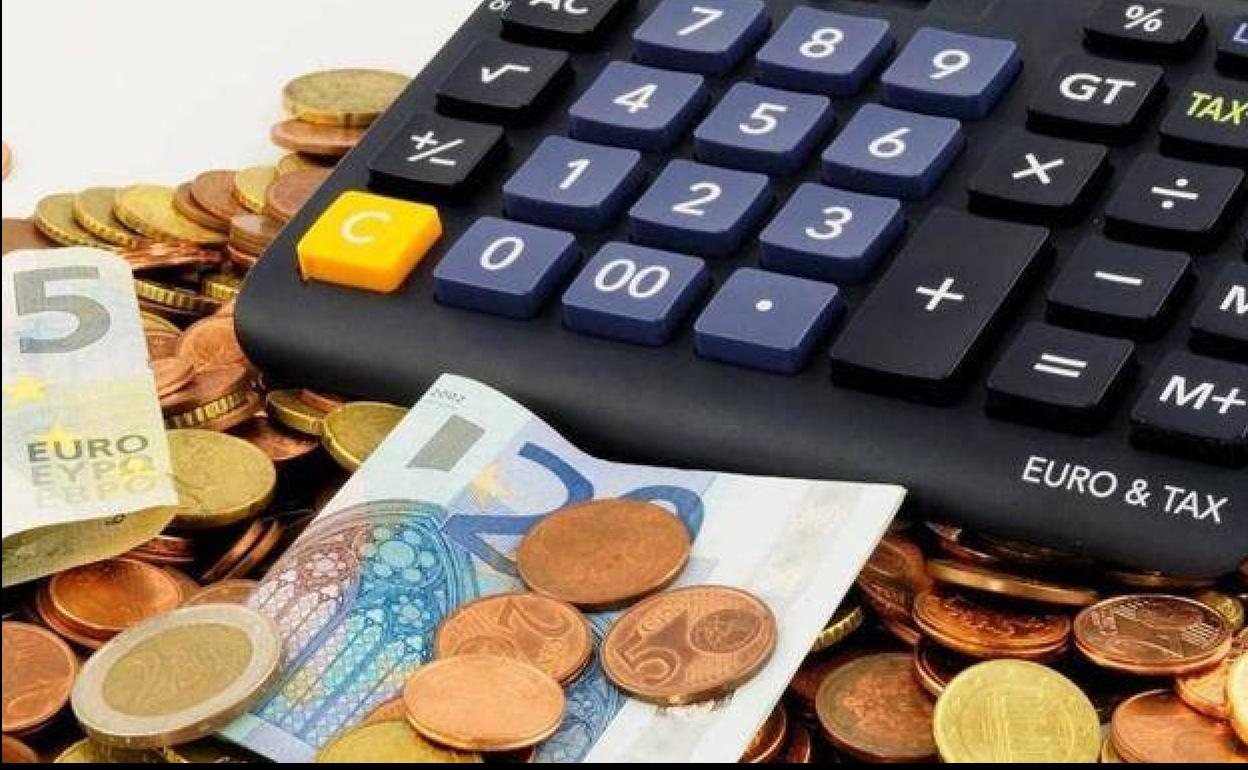 De 2 a 10 euros, estas son las comisiones de la banca por ingresos en efectivo