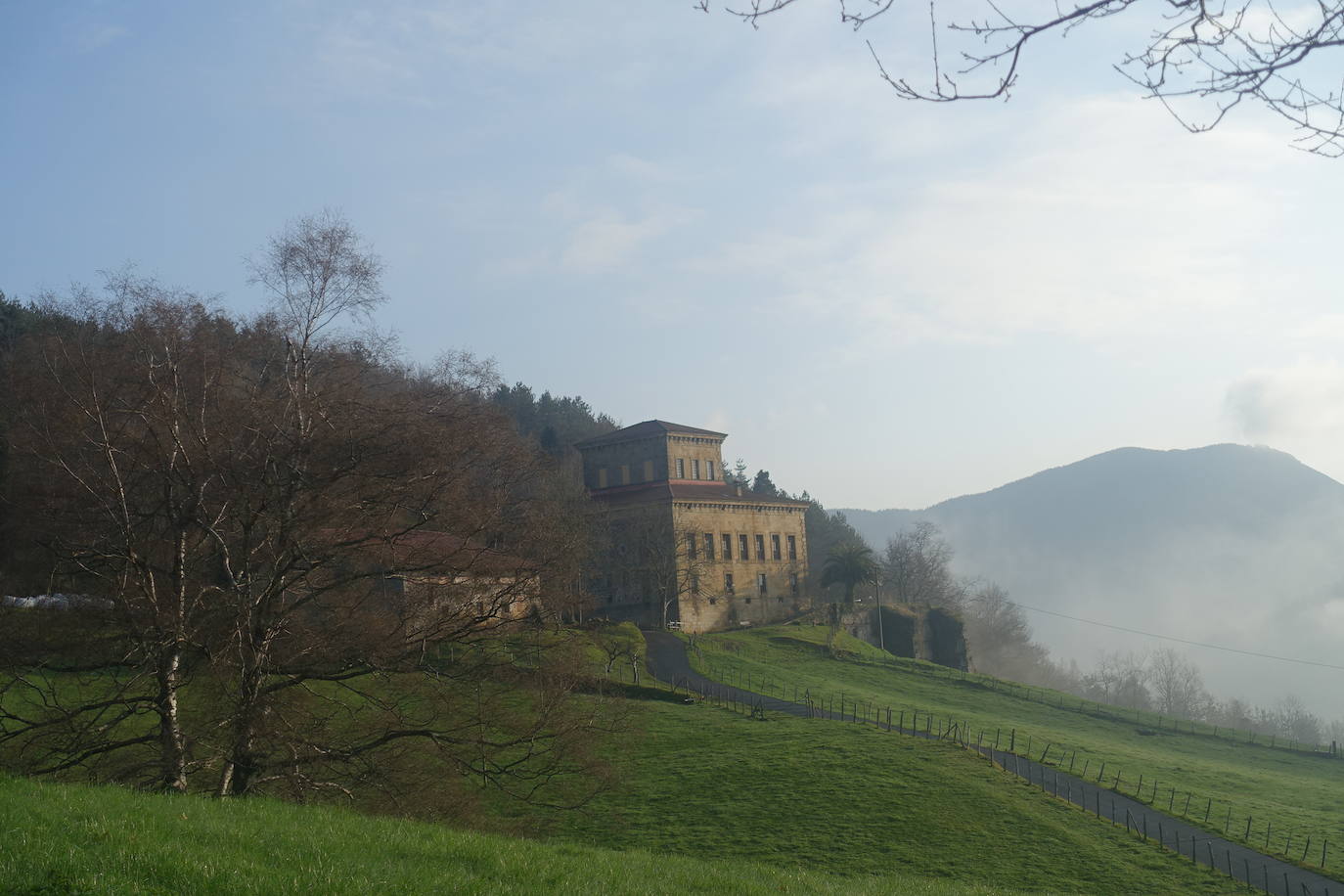 Fotos: Irimo, silencioso guardián del Urola
