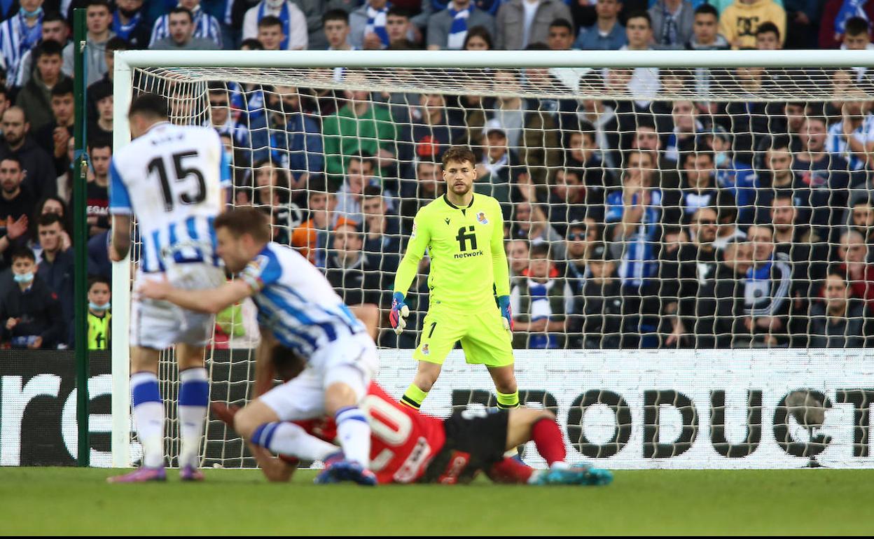 Remiro, en un momento del partido de esta tarde contra el Alavés en el Reale Arena. 