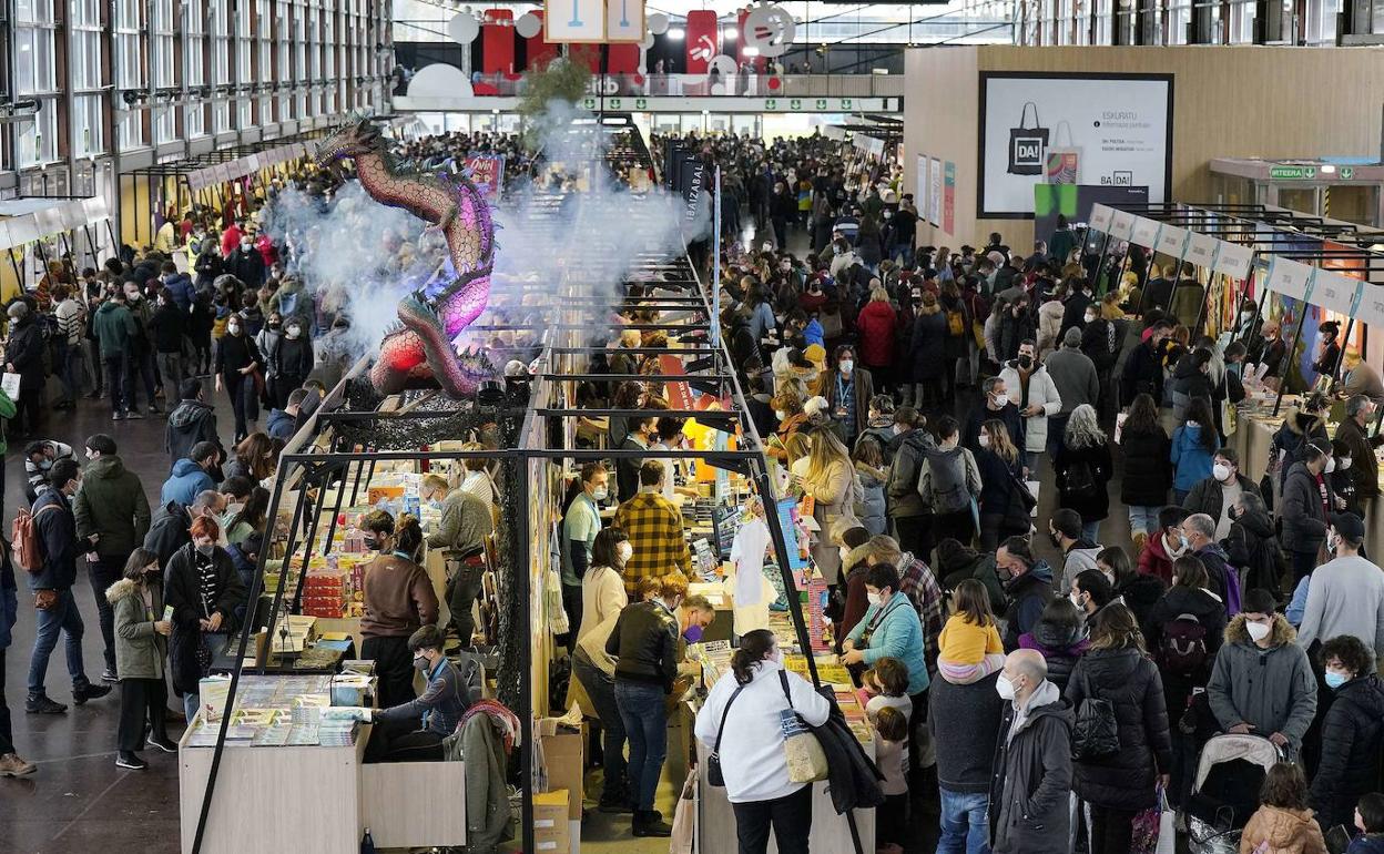 Durangoko Azoka, euskal liburugintzaren erakustoki nagusia.