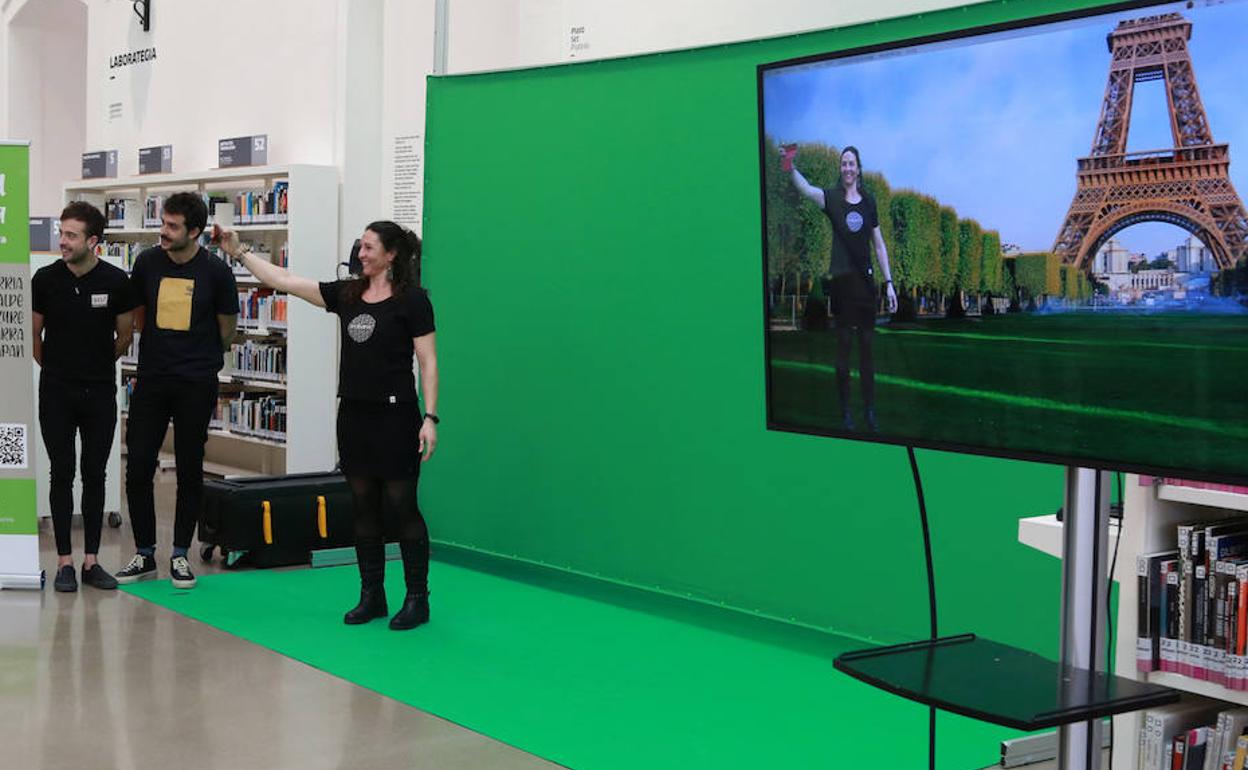 Ez dago Parisera joan beharrik argazkia egiteko, baina horrelako fantasiak ahalbidetu zituzten Tabakalerako Medialabekotresnek. 