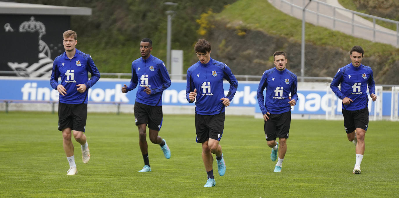 Fotos: Aihen no se entrena y Silva sigue al margen del grupo