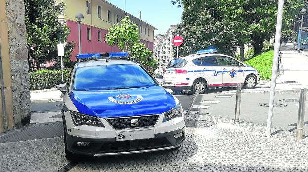 Detenidos por robar en una vivienda mientras sus moradores dormían