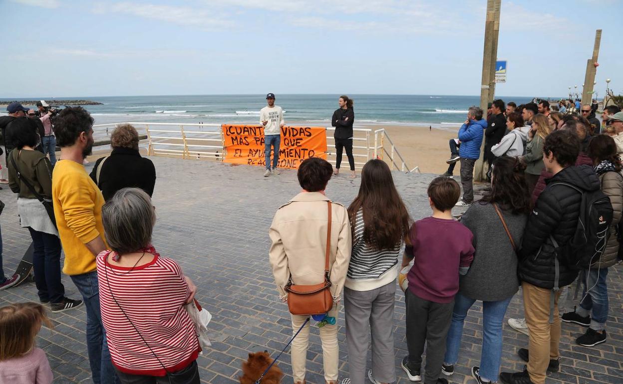 Los surfistas han homenajeado este domingo a Randall Cory.