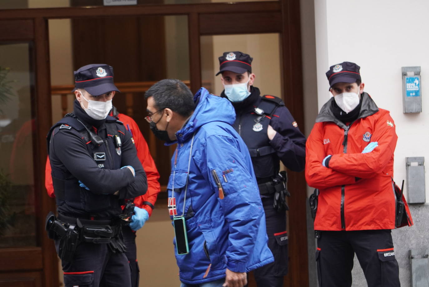 Fotos: Mueren una madre de 25 años y su bebé de 17 meses en Zaldibia por inhalación de gas