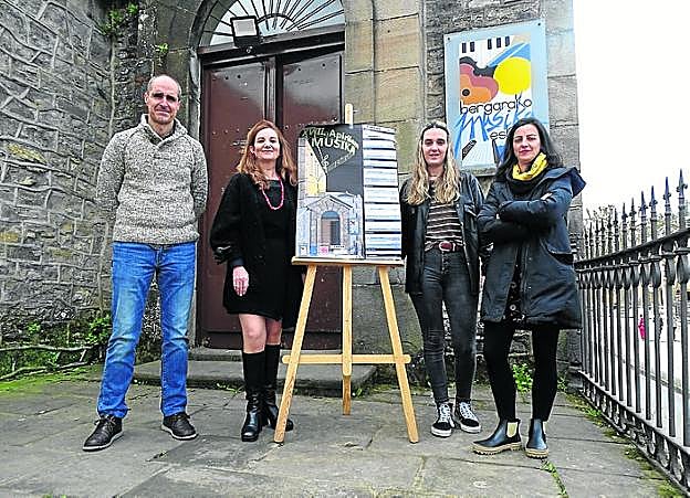 Txurruka, Ugalde, Ugarte y Osa, en la presentación. 