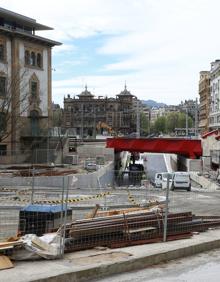 Imagen secundaria 2 - El sábado se abre al tráfico el nuevo vial de Iztueta bajo las vías del tren