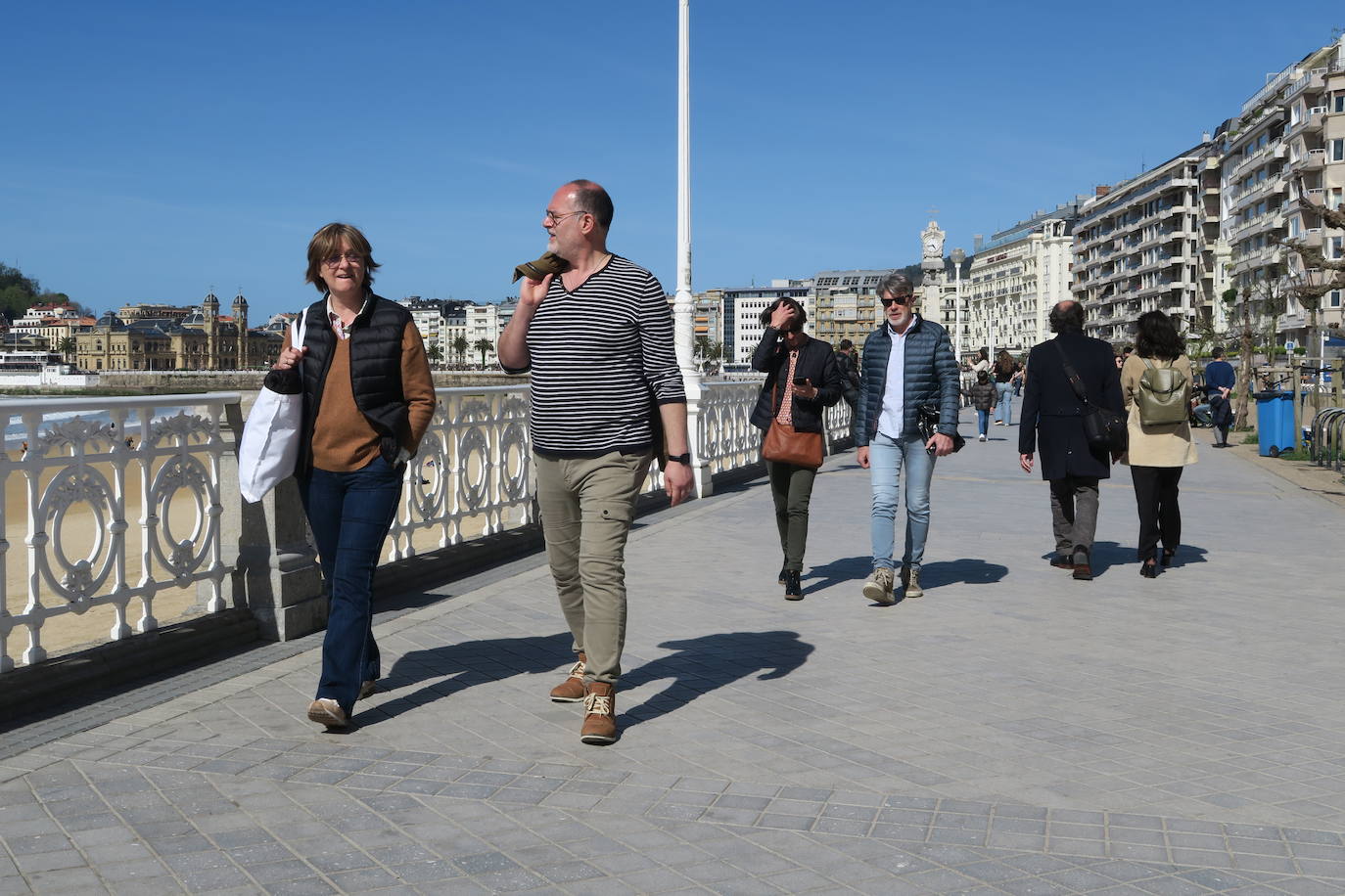 Fotos: Tiempo soleado durante la tarde de este sábado