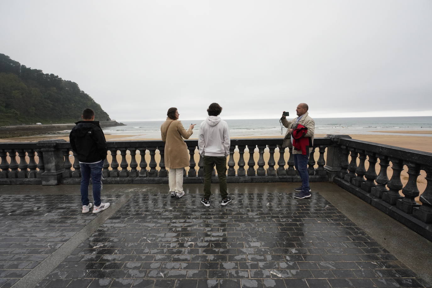 Fotos: Gipuzkoa ya recibe a sus primeros turistas