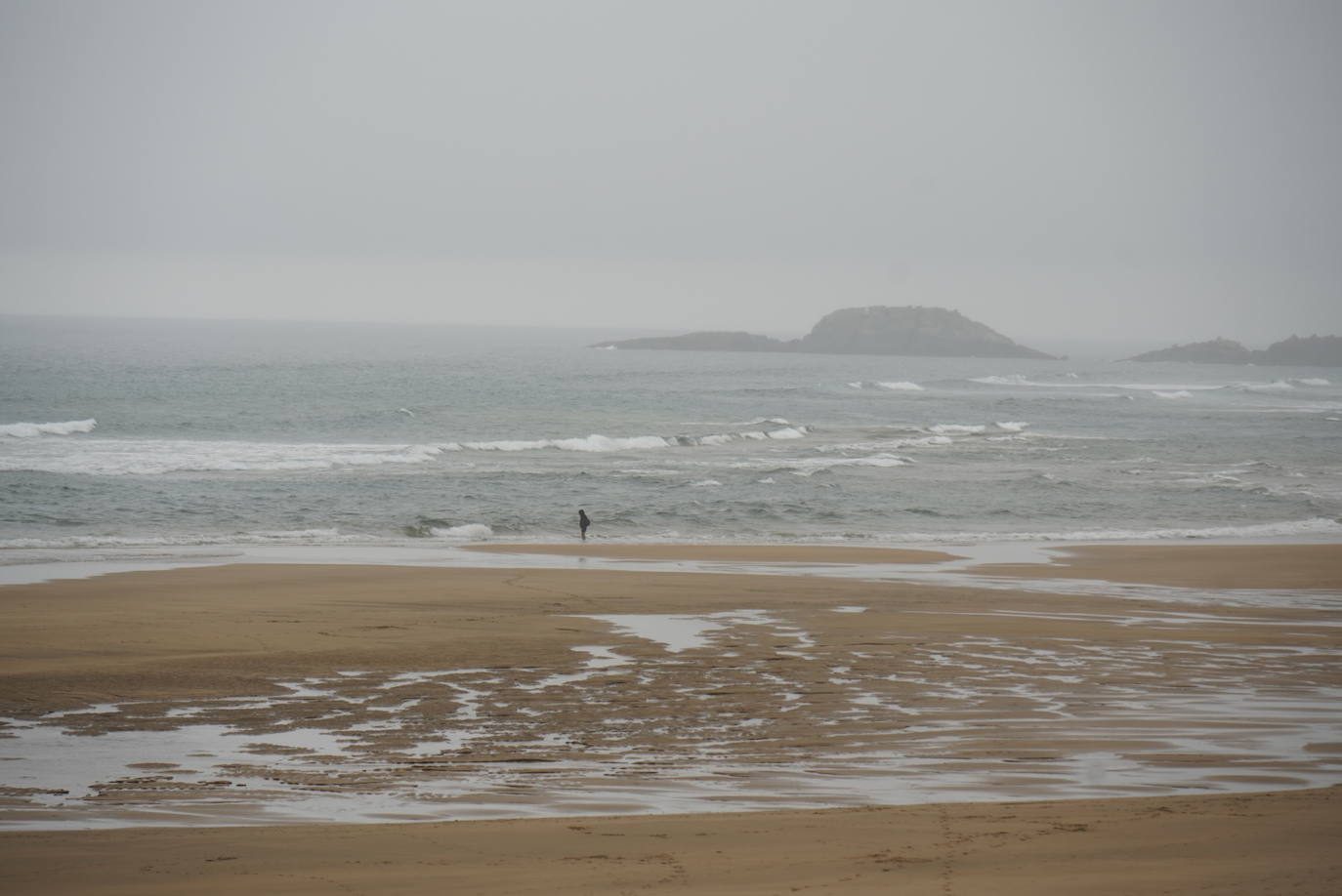 Fotos: Gipuzkoa ya recibe a sus primeros turistas
