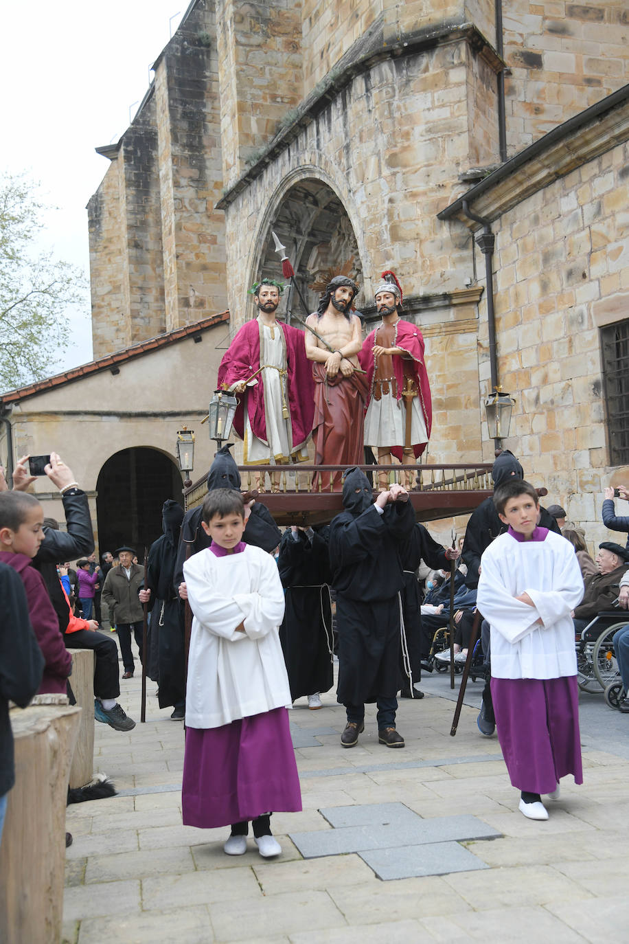 Fotos: Segura revive su tradicional procesión de Jueves Santo