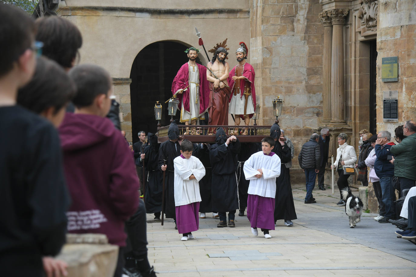 Fotos: Segura revive su tradicional procesión de Jueves Santo