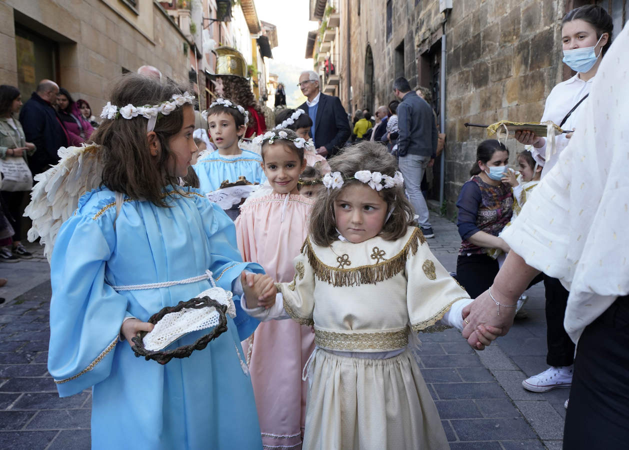 Fotos: La procesión de Viernes Santo reunió a cientos de personas en Segura