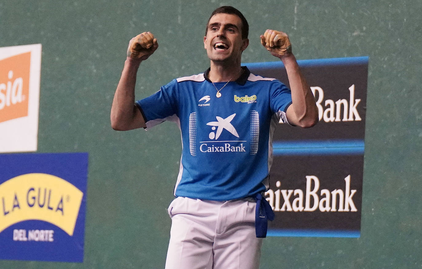 Fotos: Ezkurdia se encuentra con demasiadas facilidades