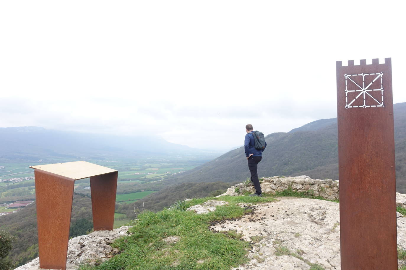 Fotos: Aitxita. La fortaleza de las Dos Hermanas