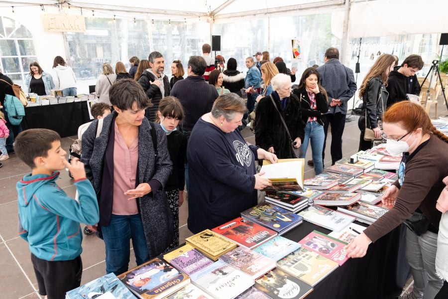 Fotos: Irun celebra el Día del Libro