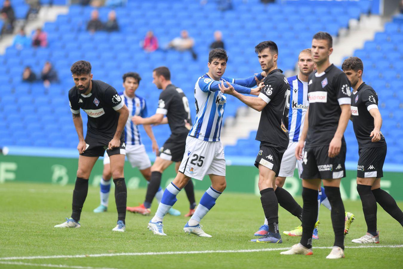 Fotos: Victoria del Sanse ante el Amorebieta