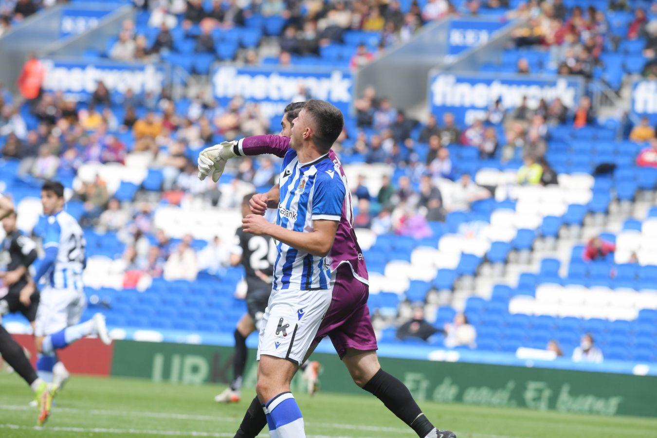 Fotos: Victoria del Sanse ante el Amorebieta