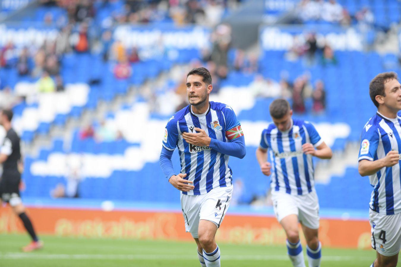 Fotos: Victoria del Sanse ante el Amorebieta