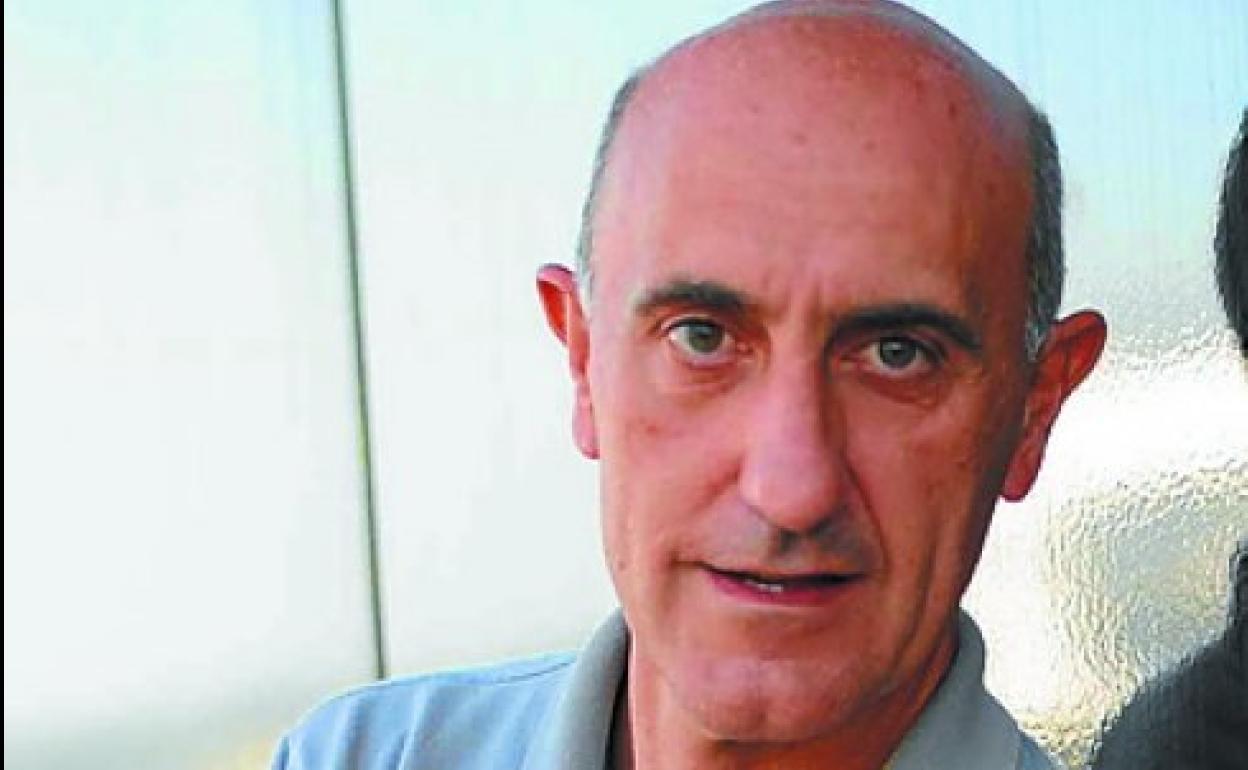 Joseba Zabala | Médico de Salud Pública: «Hoy en día se sigue vendiendo a menores, la vigilancia está fuera de control»