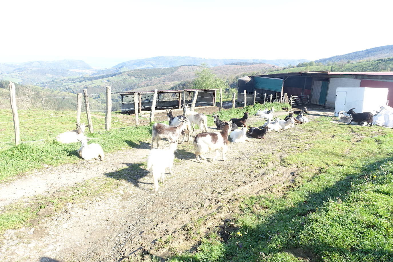 Fotos: Andatza. A pocos kilómetros del mar