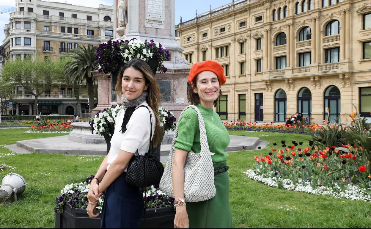 Valentina Suárez-Zuloaga y Margarita Ruyra de Andrade en una visita reciente a Donostia. 
