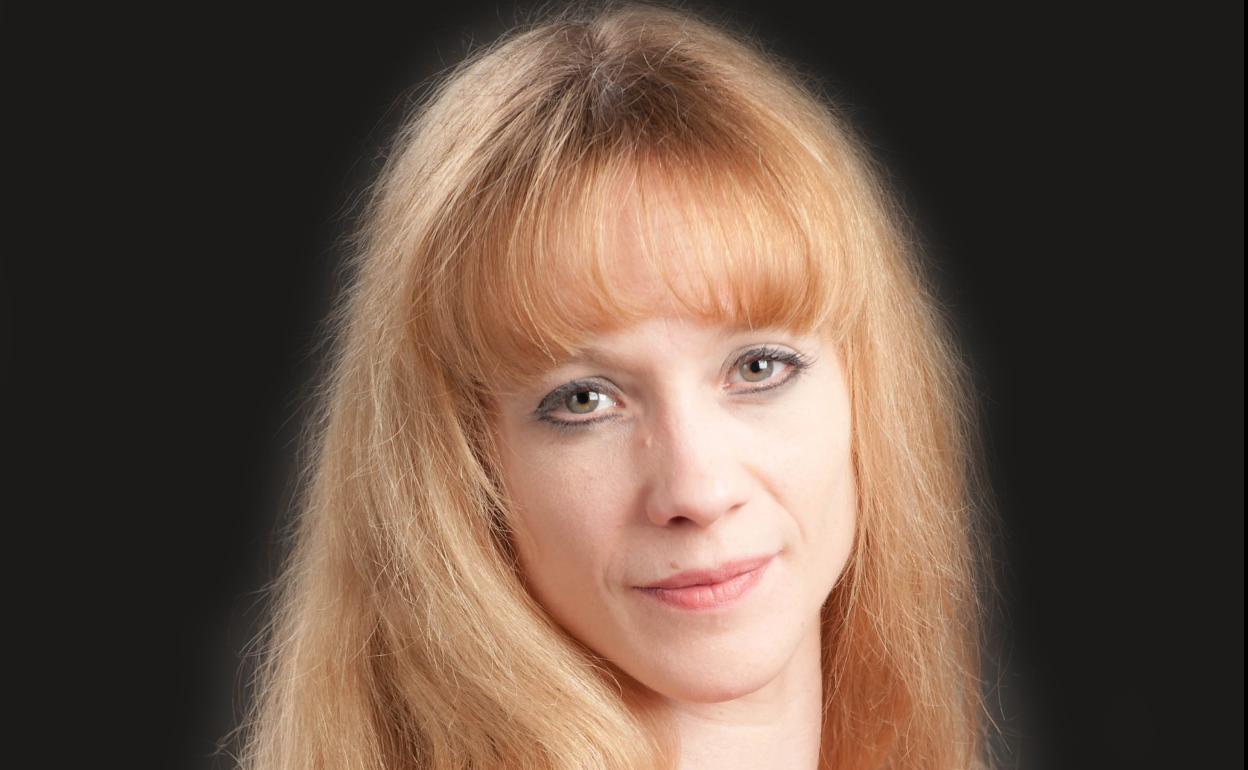 Retrato de la bailarina Alicia Amatriain. 