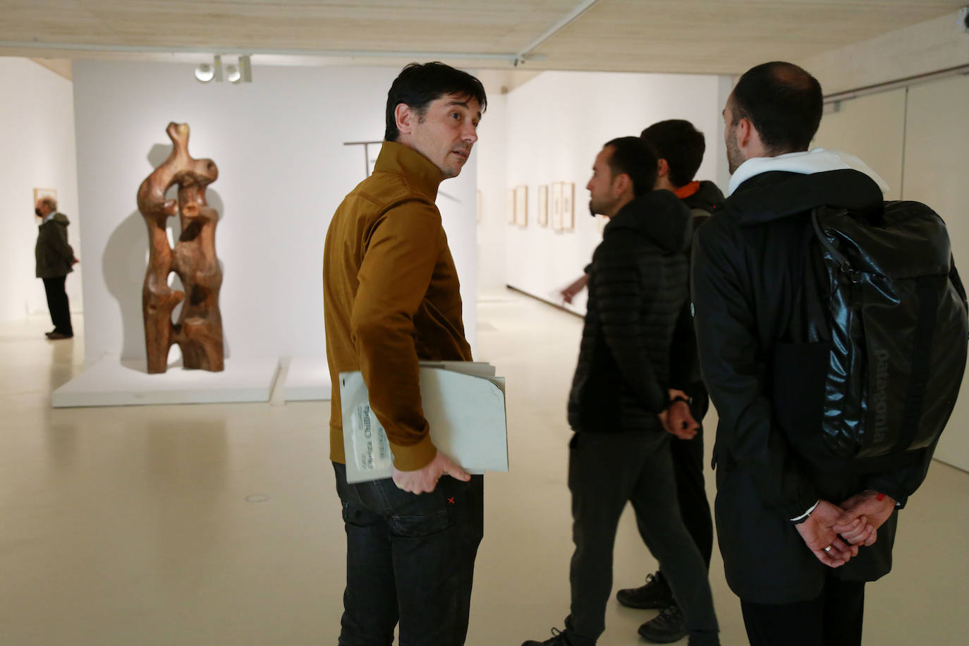 Fotos: Kukai dialoga con Chillida y Oteiza en la exposición de San Telmo