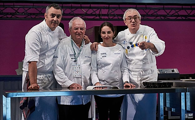Zalakain, los Arzak y Gutierrez en una ponencia de San Sebastian Gastronomika. 