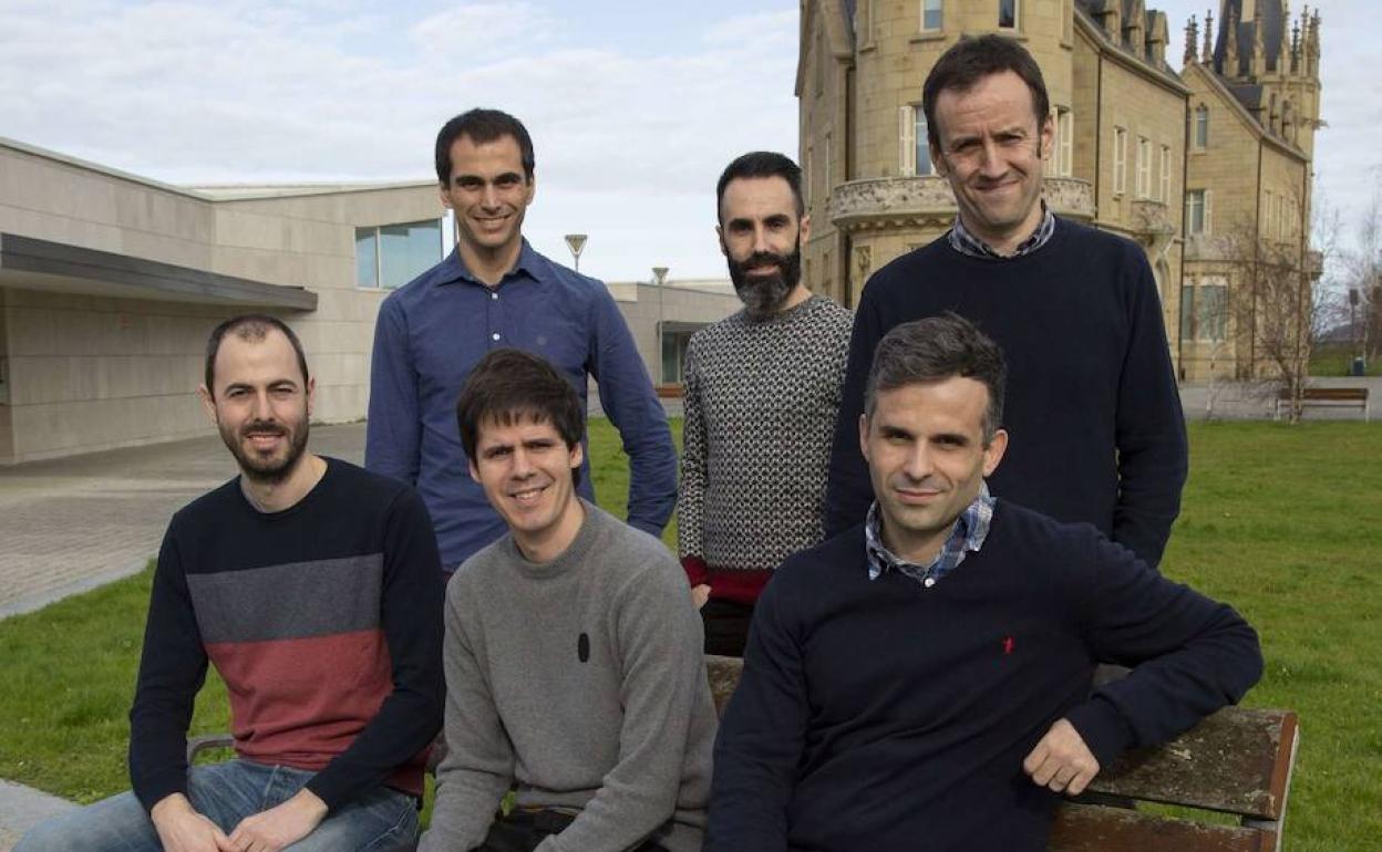 Ugaitz Urien, Gorka Vicente, Roberto Velasco, Gotzon Illarramendi, Iñigo Telleria y Aritz Berasarte, los seis fundadores de Hdiv Security. 