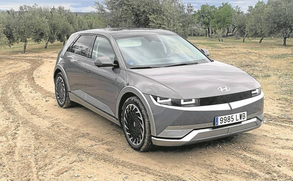 El precio de este modelo parte desde los 57.800 euros, sin contar con las diferentes ayudas y campañas. 