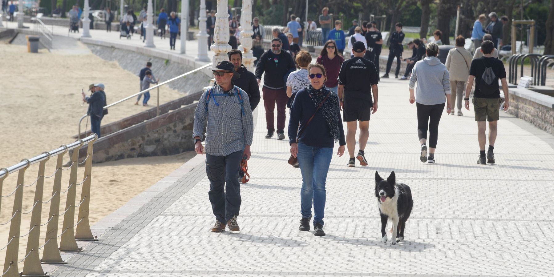 Fotos: Donostia disfruta de un sábado soleado y de agradables temperaturas
