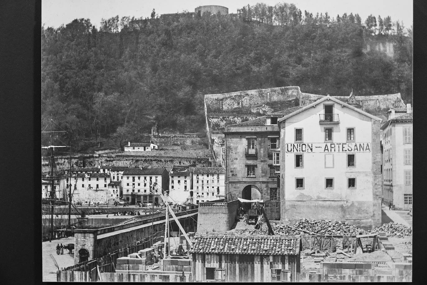 Fotos: &#039;Aurrera eginez&#039; refleja el camino de San Sebastián hacia la modernidad