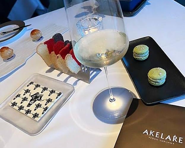 Menú degustado por Feliciano López y Sandra Gago en Akelarre.