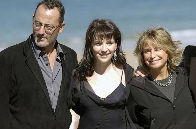 En 2002 Juliette Binoche acude al Zinemaldia para presentar su nueva película: 'Jet Lag'. En la imagen, junto a Jean Reno y la directora Daniele Thompson.