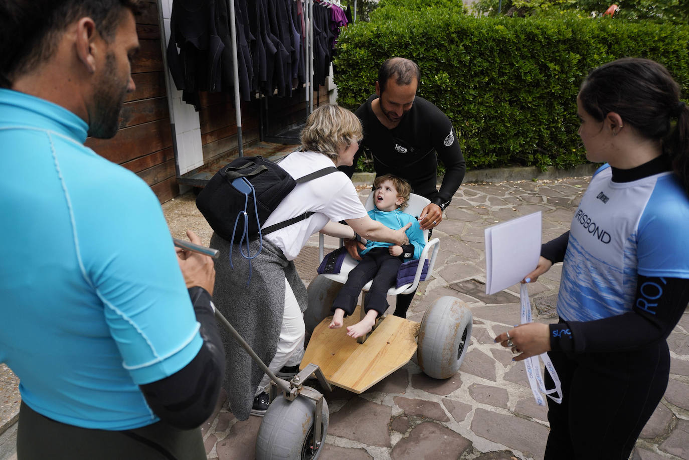 Fotos: Danele, en la tabla y con una sonrisa