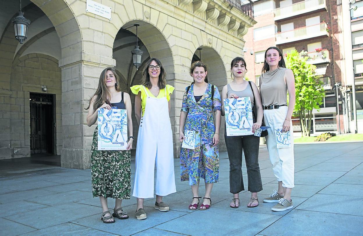 Iratxe Aires, Juncal Eizaguirre, Laura Díez, Ane Borreguero y Jone Pujana. 
