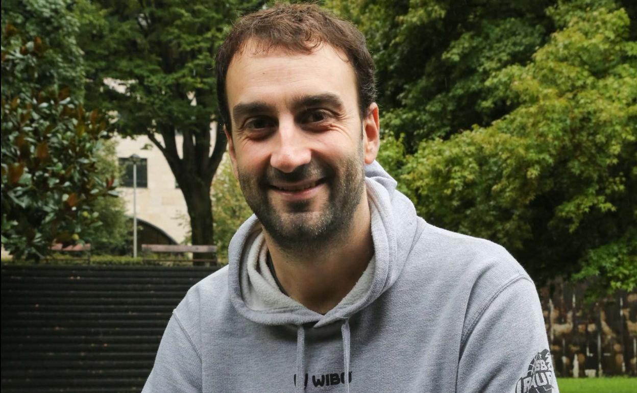 Jiménez, feliz por la permanencia del Juaristi. 