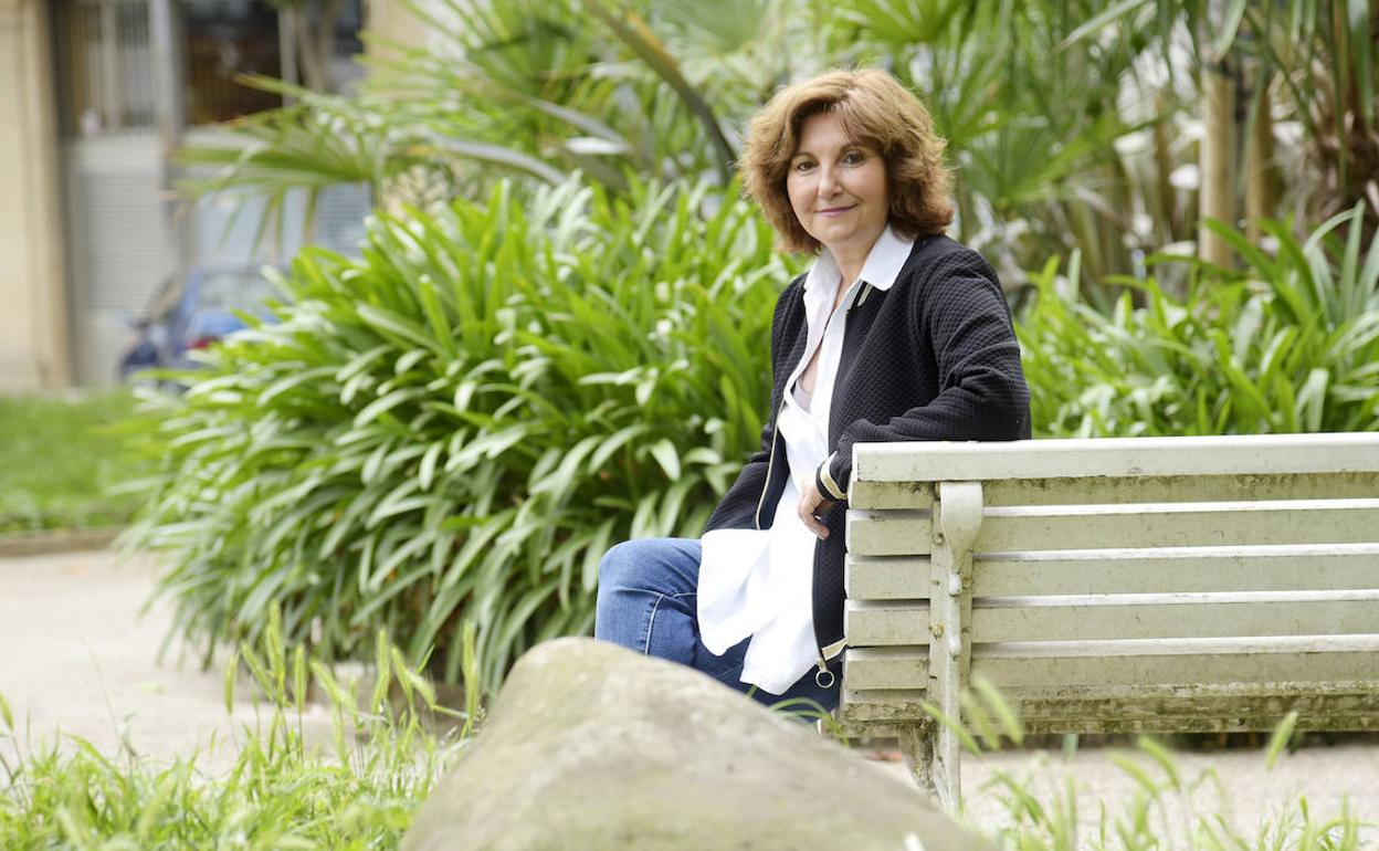 Pilar Garrido, en una plaza de la Avenida de Navarra de San Sebastián, el pasado viernes. 