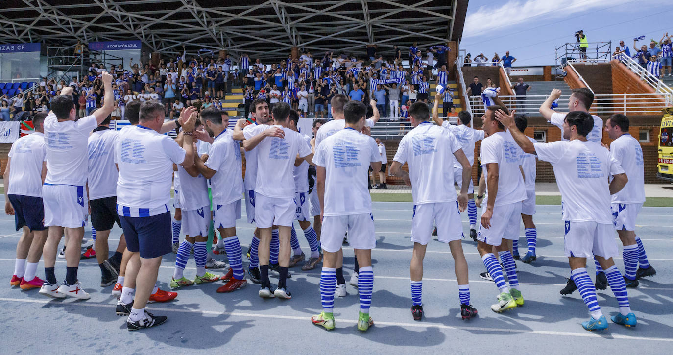 Fotos: El Beasain hace historia y asciende a Segunda RFEF