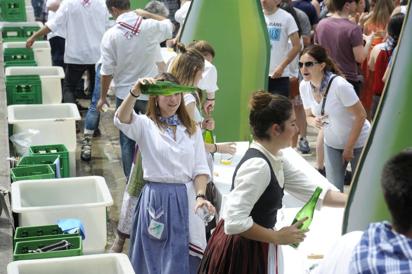 Fotos: Sagardo egun jendetsua Usurbilen