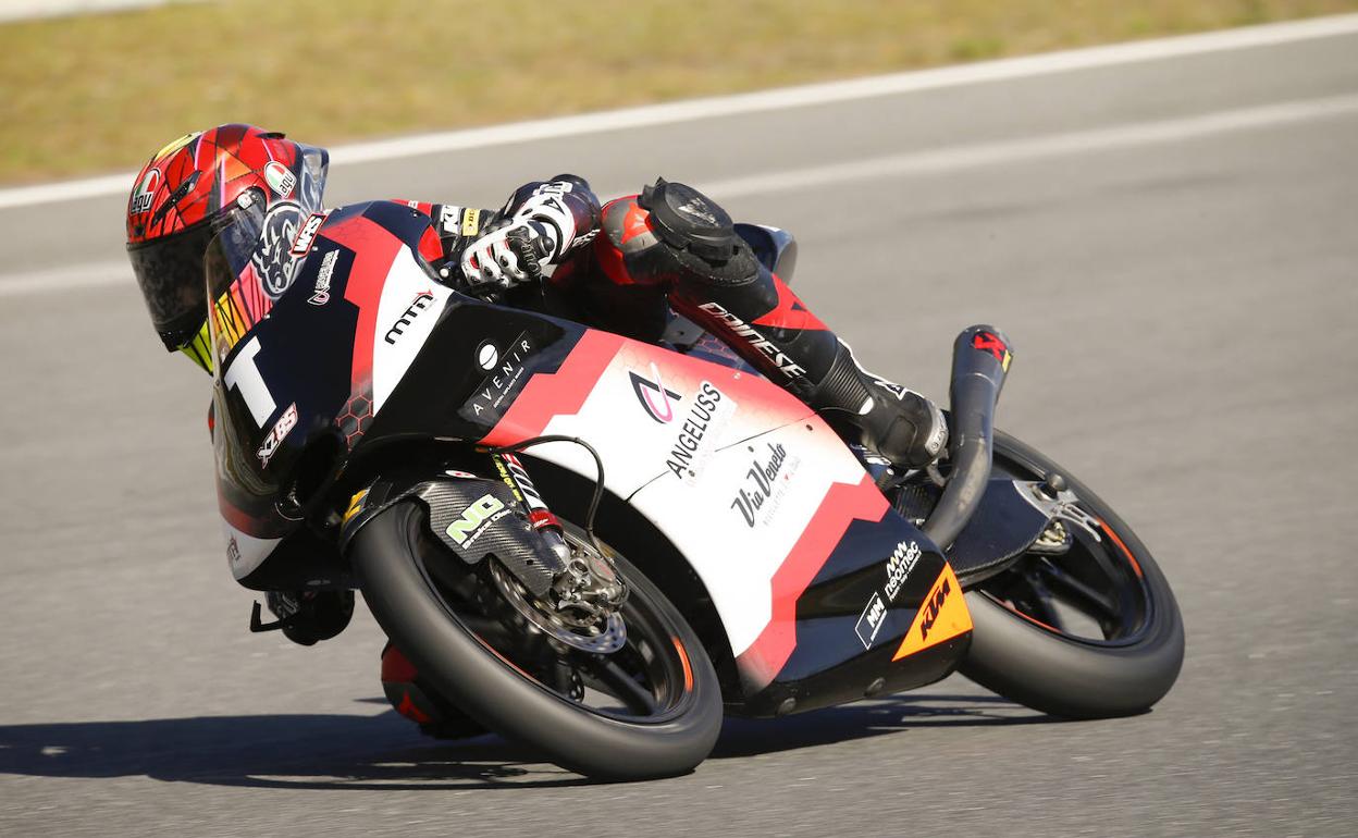 Zurutuza defiende los colores del Team MTA italiano. 