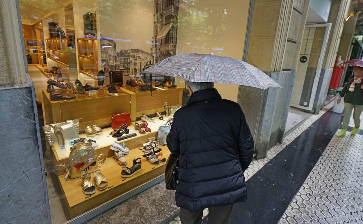 Las trabajadoras del sector textil de Gipuzkoa secundarán hoy una jornada de huelga en defensa de la dignificación de sus condiciones laborales. 