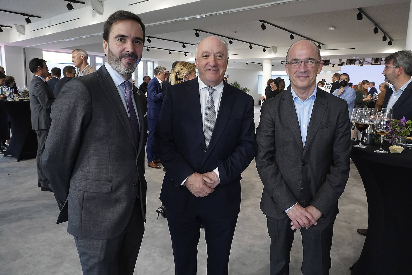 El consejero Hurtado, Josu Sánchez y Patxi Arratibel. 