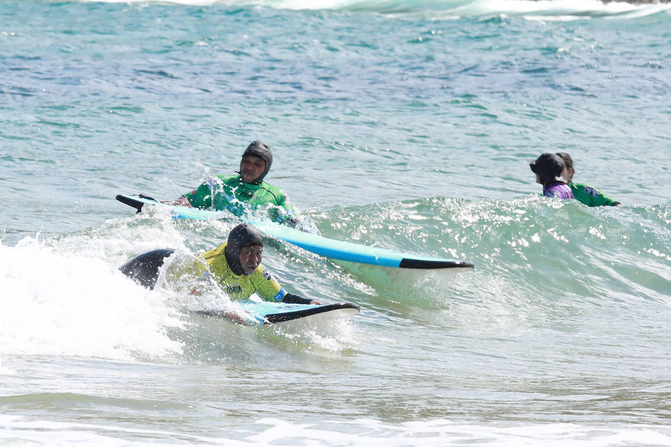 Fotos: Surfeando las adversidades