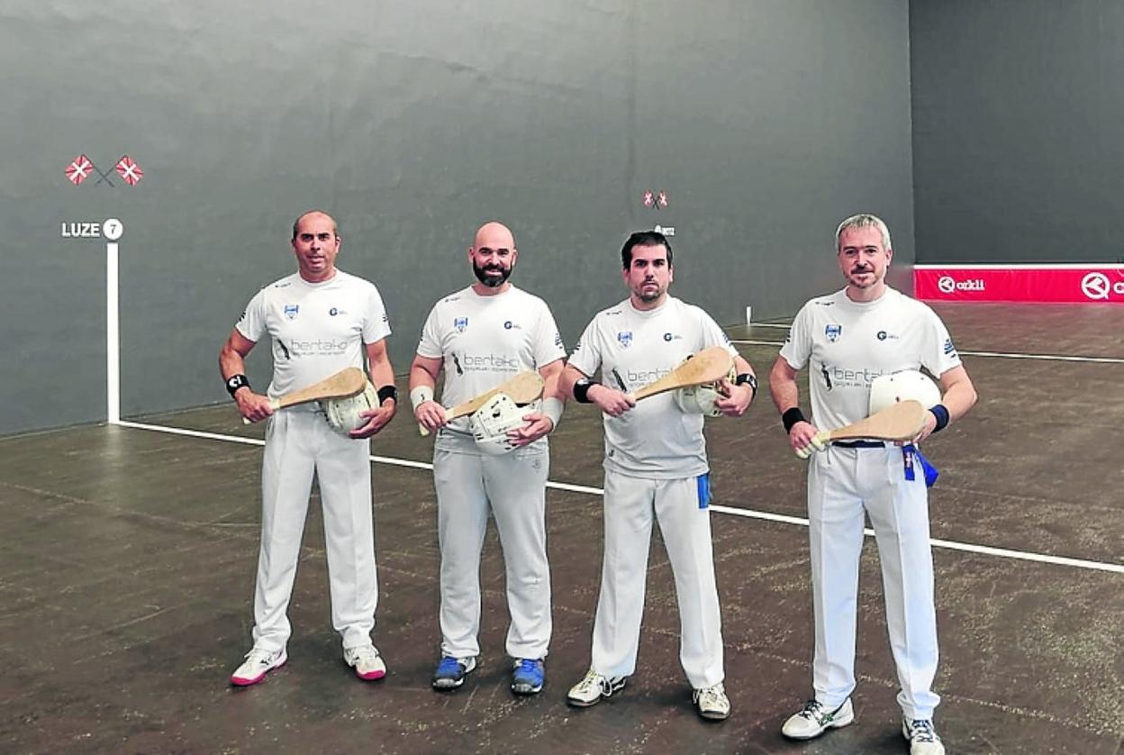 Josema Garrido, Xabier Berasategi, Imanol Olaran y Gari Arrieta. 