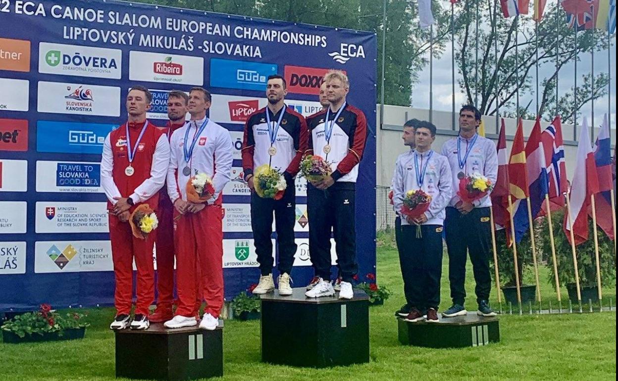 Piragüismo | Aguas bravas: Ander Elosegi compensa su eliminación en el Europeo con la medalla de bronce en patrullas