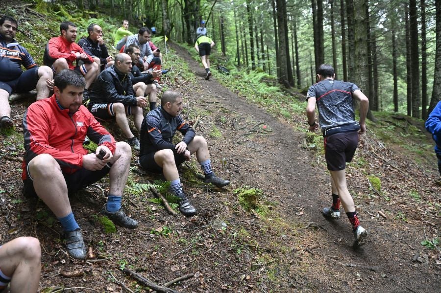 Fotos: Forsberg y Cardona, los más rápidos en Zegama